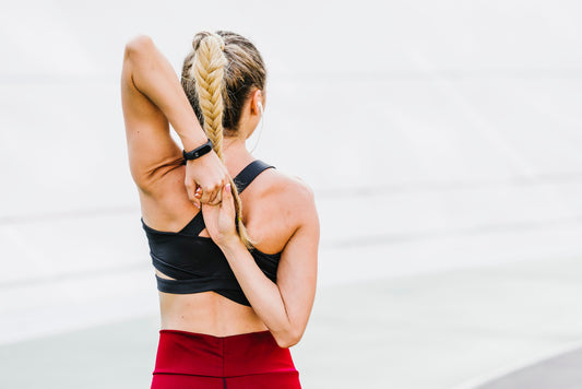 7 Yoga Stretches for the Shoulders of Athletes - Alerse