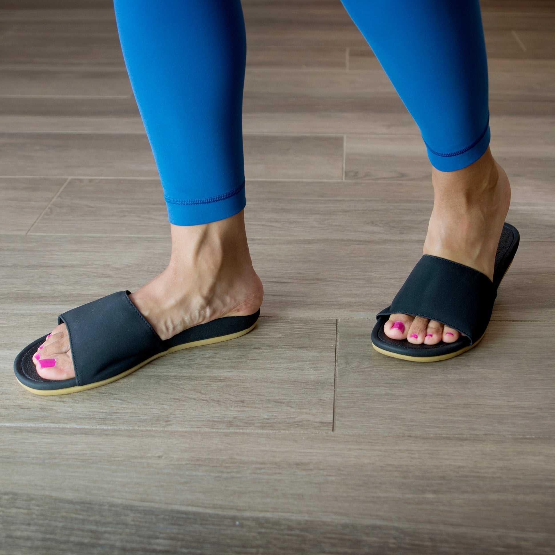 alerse Midnight (Black) Slide Yoga Sandals – Alerse